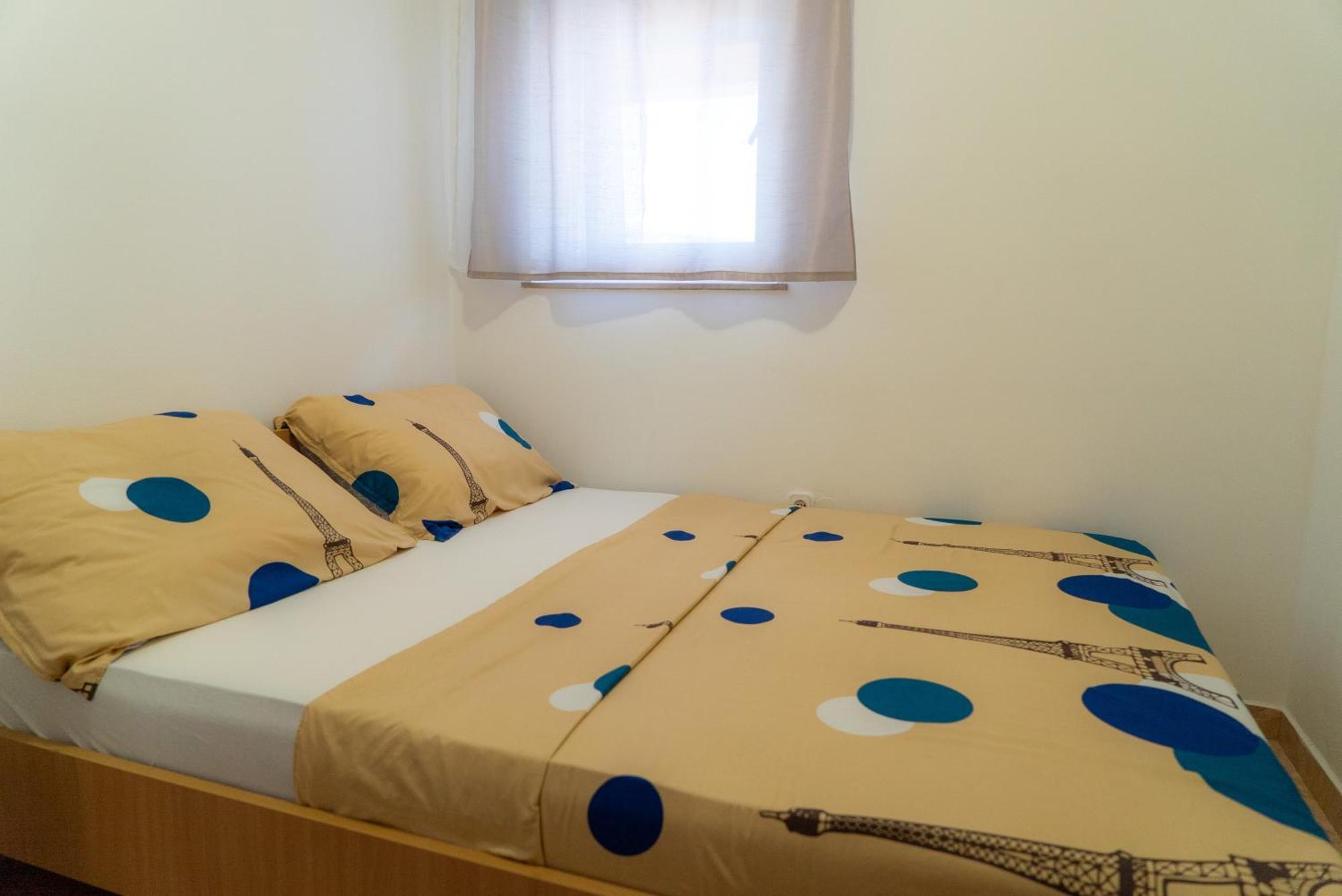 Apartments Zubcic Тисно Экстерьер фото