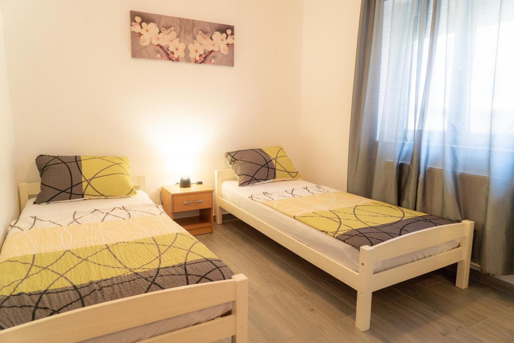 Apartments Zubcic Тисно Экстерьер фото